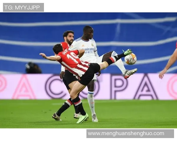 重庆足球队以89分领跑洲际杯积分榜展现强劲实力